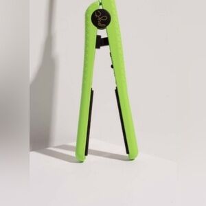 PYT mini ceramic straightener styler